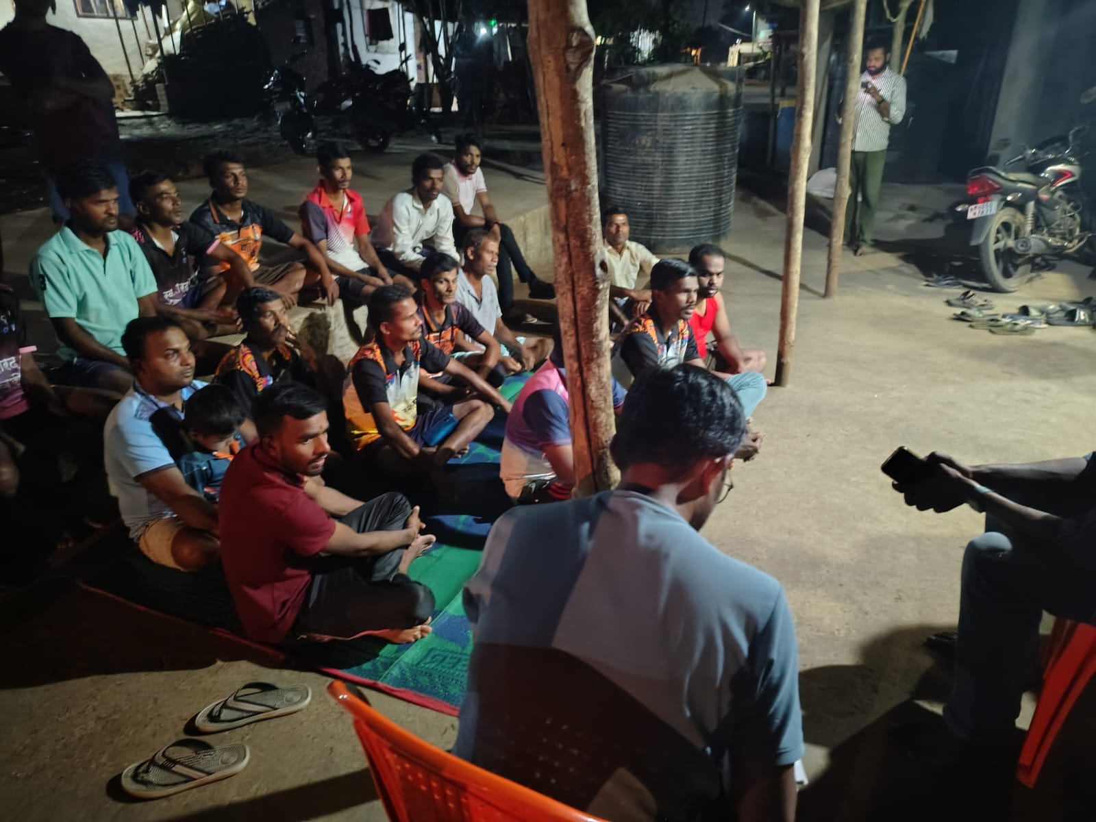 Group discussion during field work — Savaroli, Maharashtra.